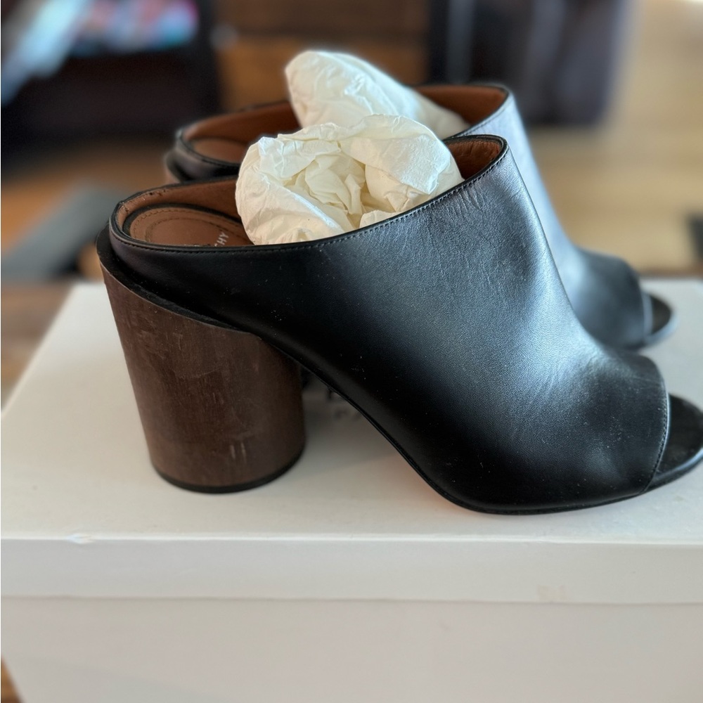 GIVENCHY Mules